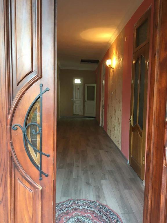 Homestay Izolda Батумі Екстер'єр фото